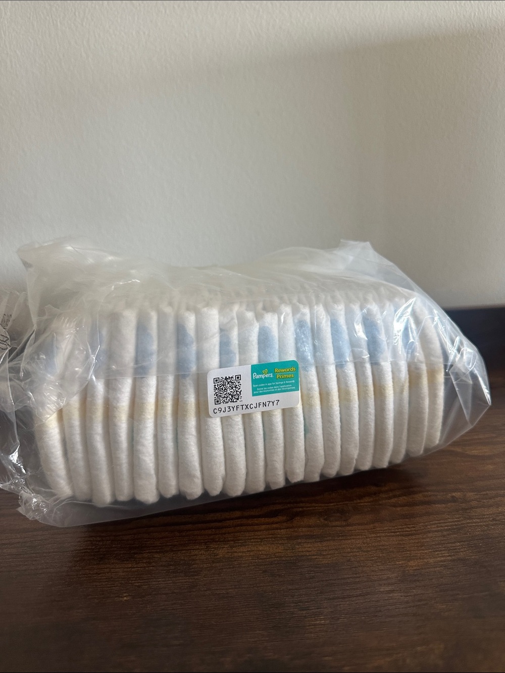 Pampers Swaddlers Baby Diapers Pack - Size 2 (Lot of 20)